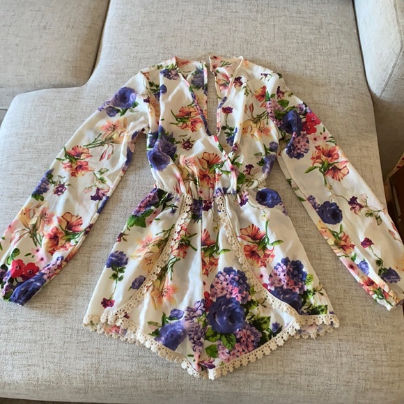 🪞 dreamy statement sleeve romper - Picture 10 of 10